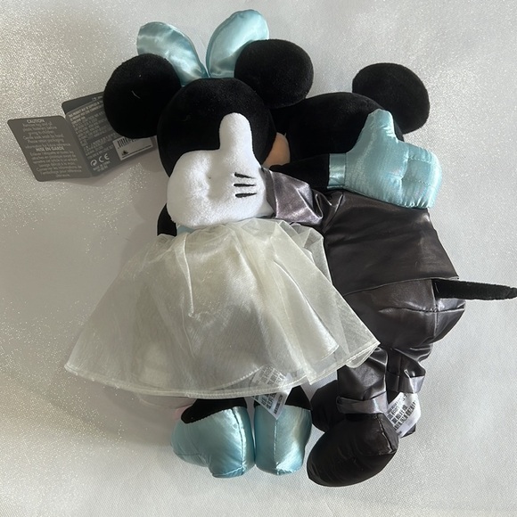 Minnie and Mickey Bride and Groom Wedding Stuffed Animals Disney Parks - Picture 2 of 3